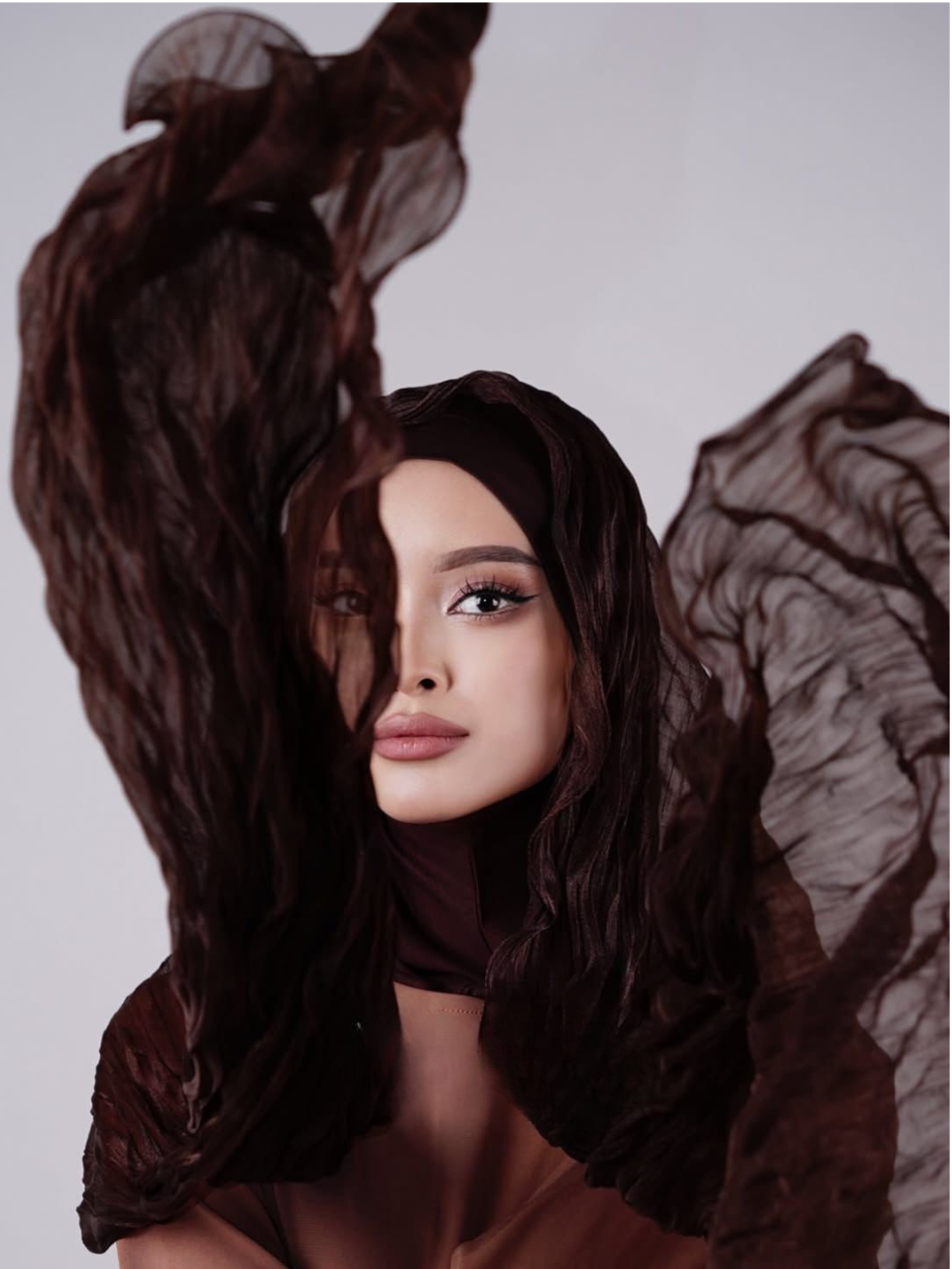 Nour Shimmer Wavy Hijab