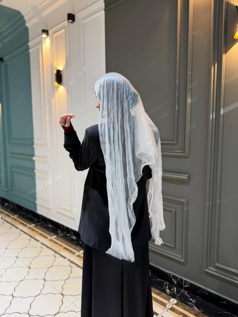 Nour Shimmer Wavy Hijab